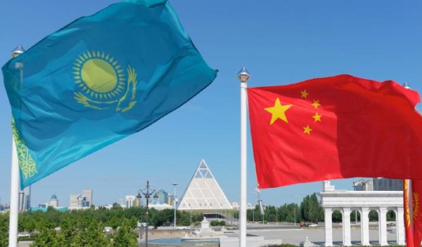 聚富配资 放弃中国国籍！三年内突破了17万，哈萨克族同胞为何“回流”？